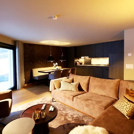 Hollywood 1 - A Luxury, Comfortable And Spacious Located Directly On The Slopes!