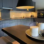 Hollywood 1 - A Luxury, Comfortable And Spacious Located Directly On The Slopes!