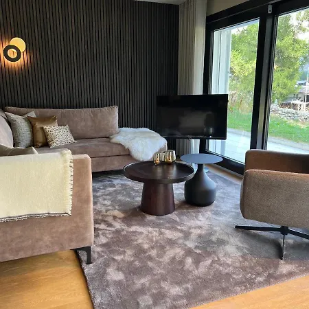 Hollywood 1 - A Luxury, Comfortable And Spacious Located Directly On The Slopes! 公寓